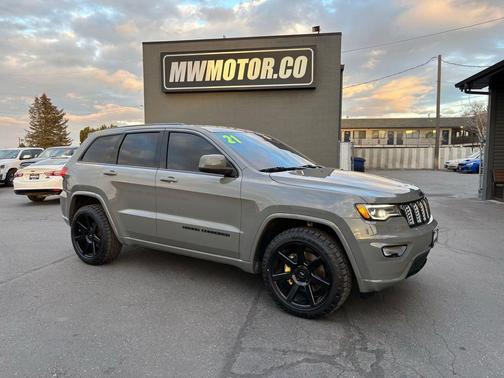 2021 Jeep Grand Cherokee Laredo