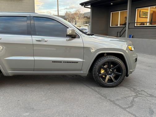 2021 Jeep Grand Cherokee Laredo