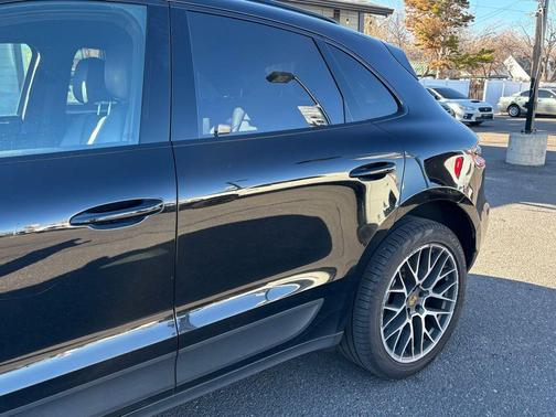 2016 Porsche Macan S