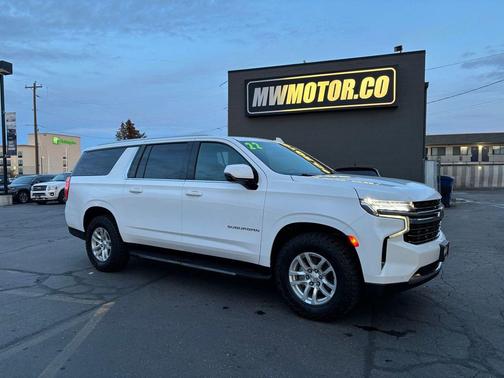 2022 Chevrolet Suburban LT