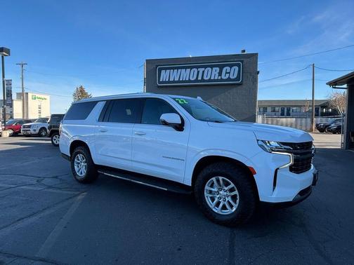 2022 Chevrolet Suburban LT