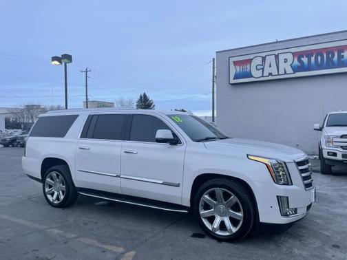 2018 Cadillac Escalade ESV Luxury
