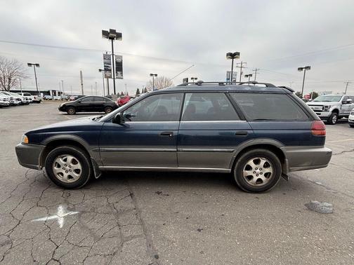 1999 Subaru Legacy Base