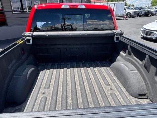 Race Red 2018 Ford F-150 XLT
