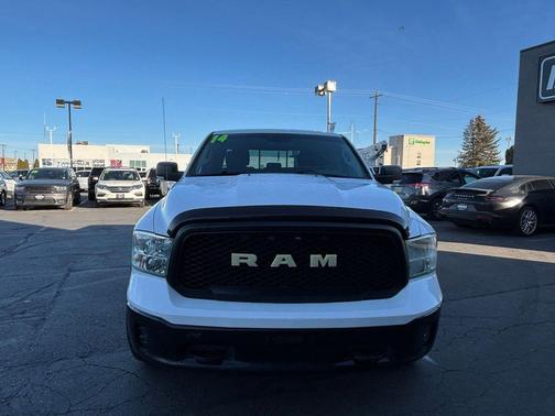 2014 RAM 1500 SLT