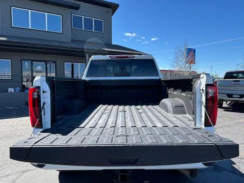 Summit White 2025 GMC Sierra 3500 Denali