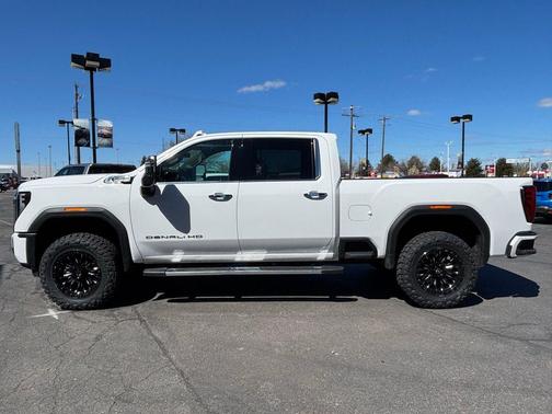 Summit White 2025 GMC Sierra 3500 Denali