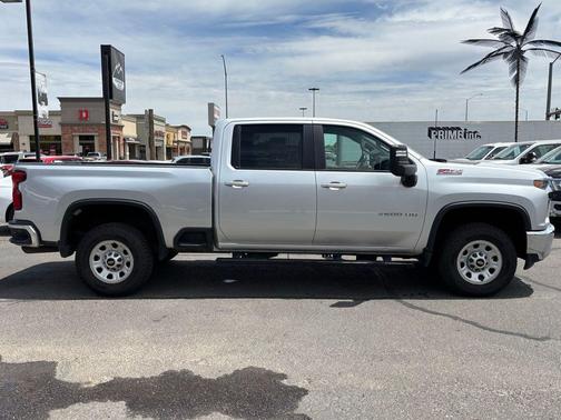 Silver Ice Metallic 2021 Chevrolet Silverado 2500 LT