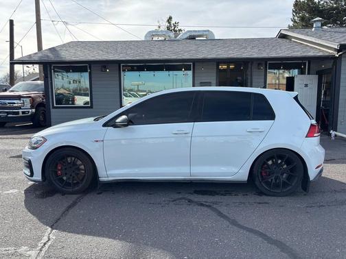 2018 Volkswagen Golf GTI 2.0T S 4-Door
