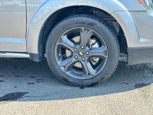 2020 Dodge Journey Crossroad
