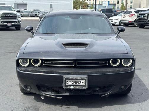 Pitch Black Clearcoat 2020 Dodge Challenger GT
