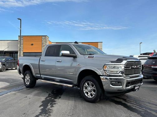 2021 RAM 2500 Laramie Crew Cab 4x4 6'4' Box