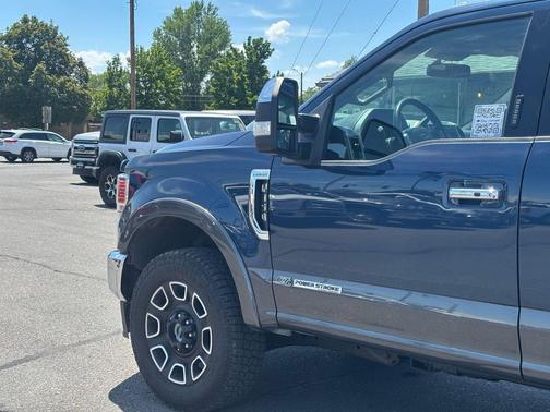 Blue Jeans Metallic 2020 Ford F-350 Lariat