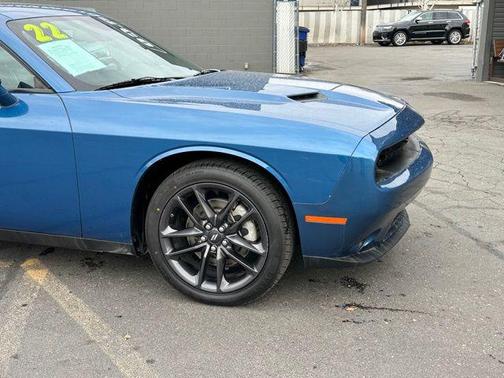 2022 Dodge Challenger SXT