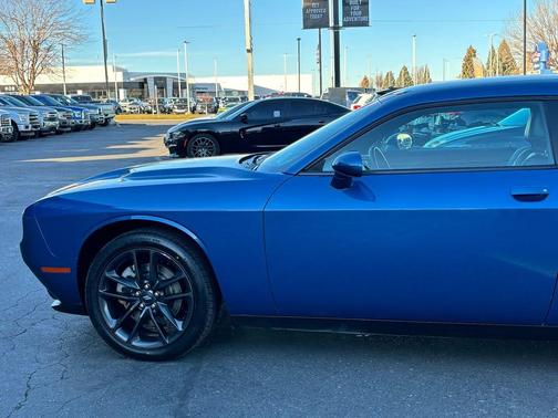 2022 Dodge Challenger SXT