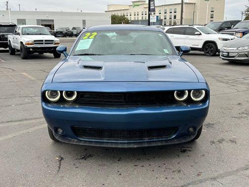2022 Dodge Challenger SXT
