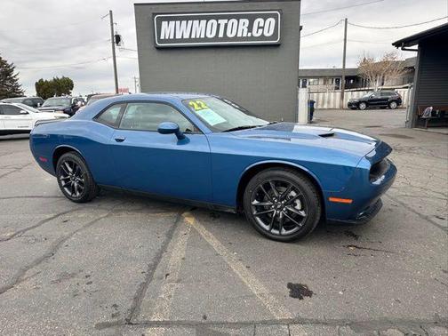 2022 Dodge Challenger SXT