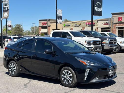 Midnight Black Metallic 2019 Toyota Prius XLE