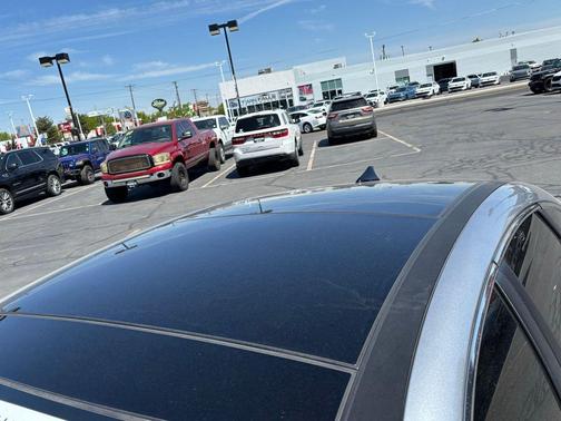 Shimmering Silver Pearl 2020 Hyundai SONATA SEL