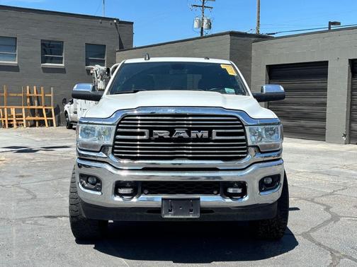 Bright White Clearcoat 2020 RAM 2500 Big Horn Crew Cab 4x4 6'4' Box