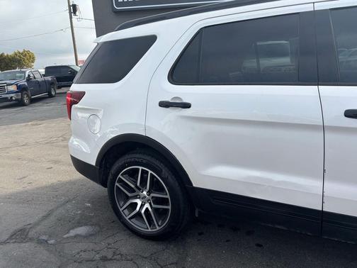 2017 Ford Explorer sport