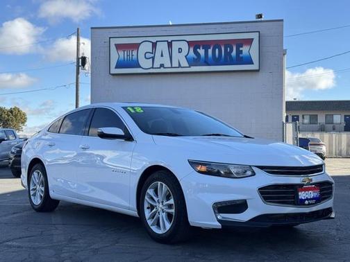 Summit White 2018 Chevrolet Malibu LT