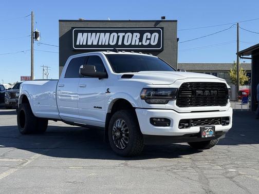 2021 RAM 3500 Limited Crew Cab 4x4 8' Box