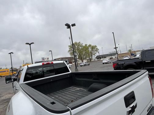 Summit White 2016 Chevrolet Silverado 3500 LTZ