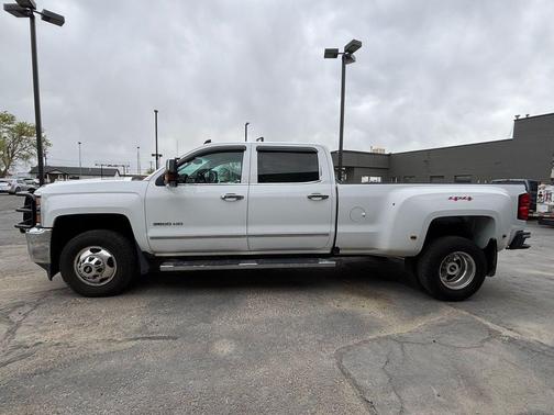 Summit White 2016 Chevrolet Silverado 3500 LTZ