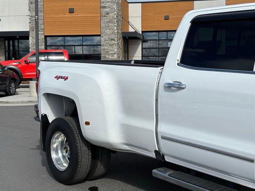 Summit White 2016 Chevrolet Silverado 3500 LTZ
