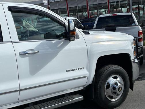 Summit White 2016 Chevrolet Silverado 3500 LTZ