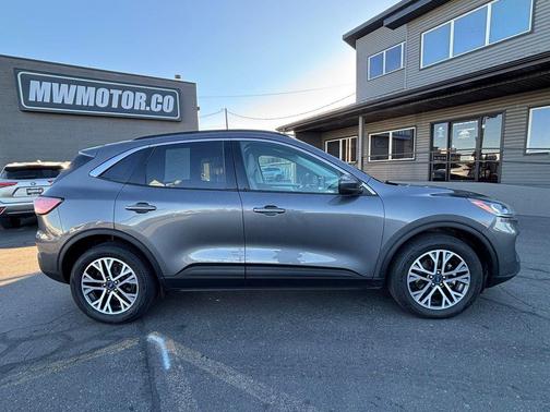 2021 Ford Escape SEL