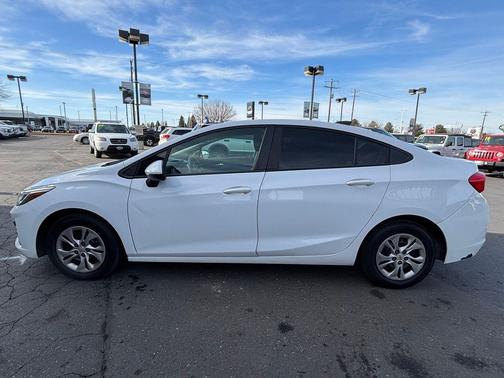 2019 Chevrolet Cruze LS