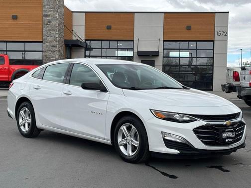 Summit White 2023 Chevrolet Malibu 1LS