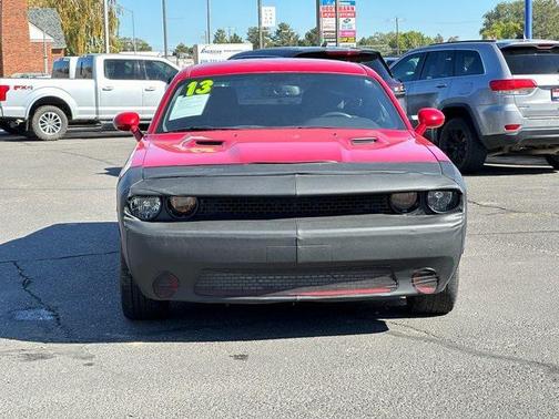 2013 Dodge Challenger SXT