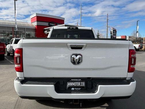 2022 RAM 2500 Laramie Crew Cab 4x4 6'4' Box