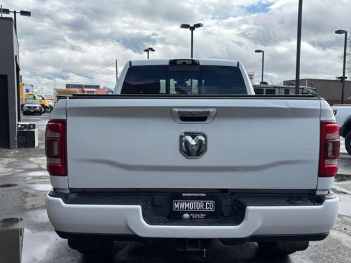 2022 RAM 2500 Laramie Crew Cab 4x4 6'4' Box