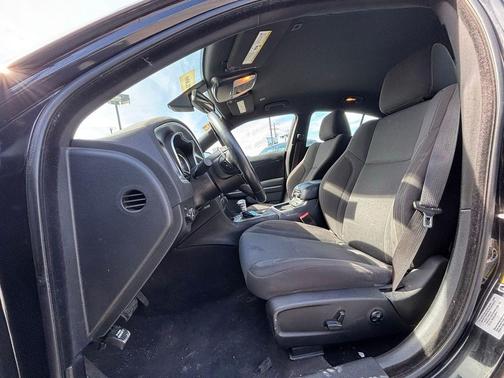 Pitch Black Clearcoat 2017 Dodge Charger R/T