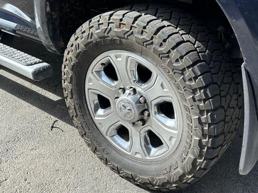 True Blue Pearlcoat 2015 RAM 3500 Laramie