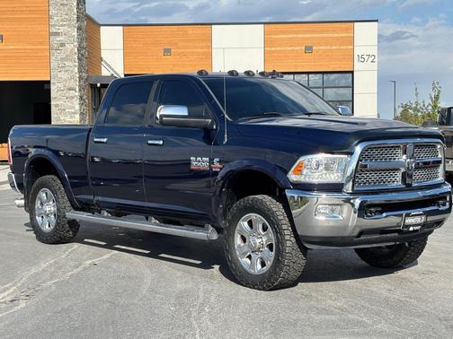 True Blue Pearlcoat 2015 RAM 3500 Laramie