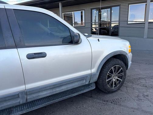2003 Ford Explorer XLT
