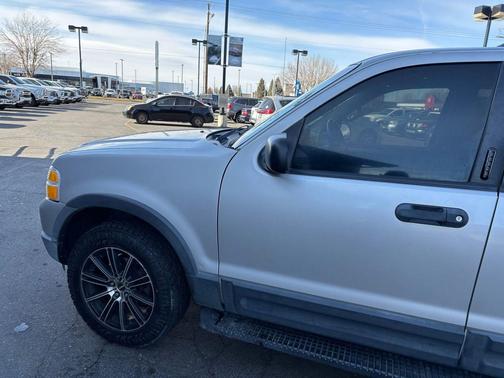 2003 Ford Explorer XLT