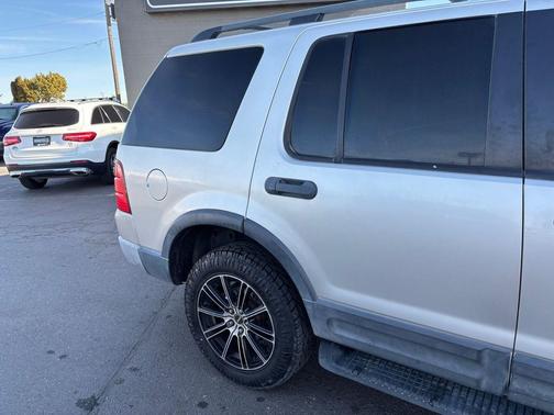 2003 Ford Explorer XLT