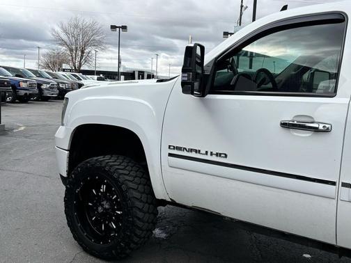2011 GMC Sierra 2500 Denali