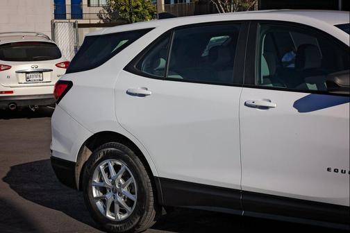 2022 Chevrolet Equinox LS