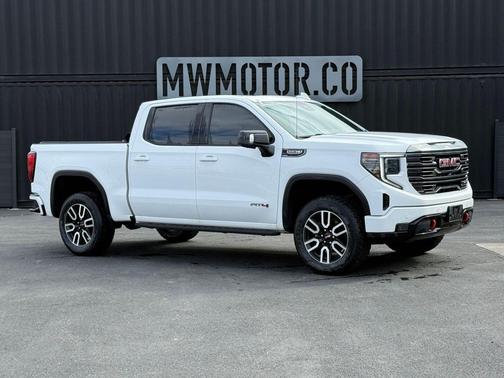 2023 GMC Sierra 1500 AT4