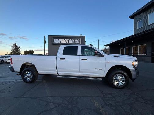 2019 RAM 3500 Tradesman Crew Cab 4x4 8' Box