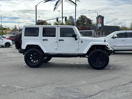 2013 Jeep Wrangler Unlimited Sahara