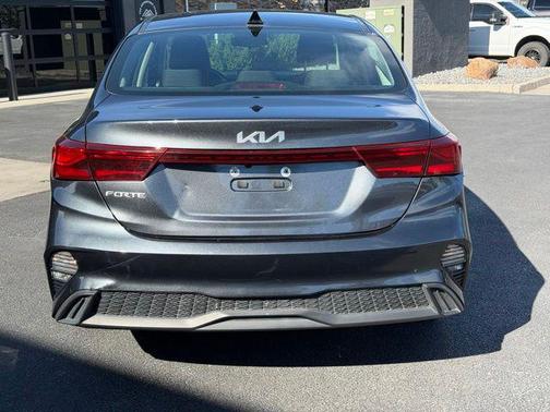 Gravity Gray 2024 Kia Forte LXS