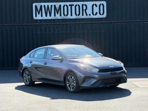 Gravity Gray 2024 Kia Forte LXS